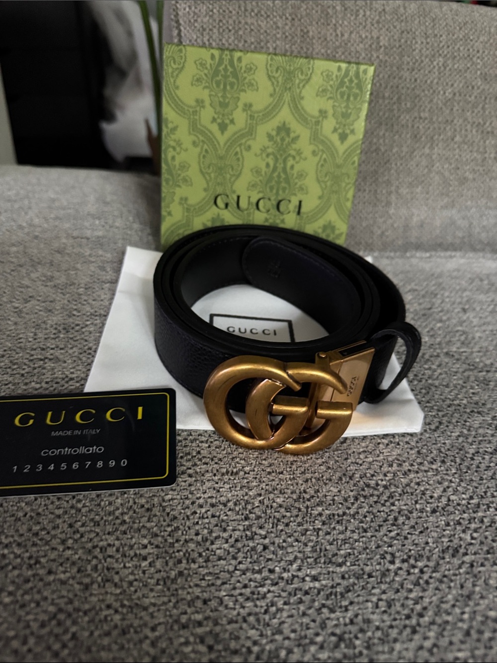 Gucci Black Leather Belt with Gold Double G Buckle - Picture 1 of 3